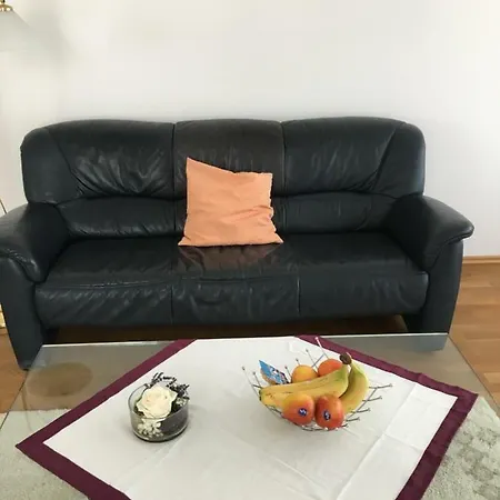 City Oase - Komfortable 3 Zimmerwohung Im Zentrum Nuertingen